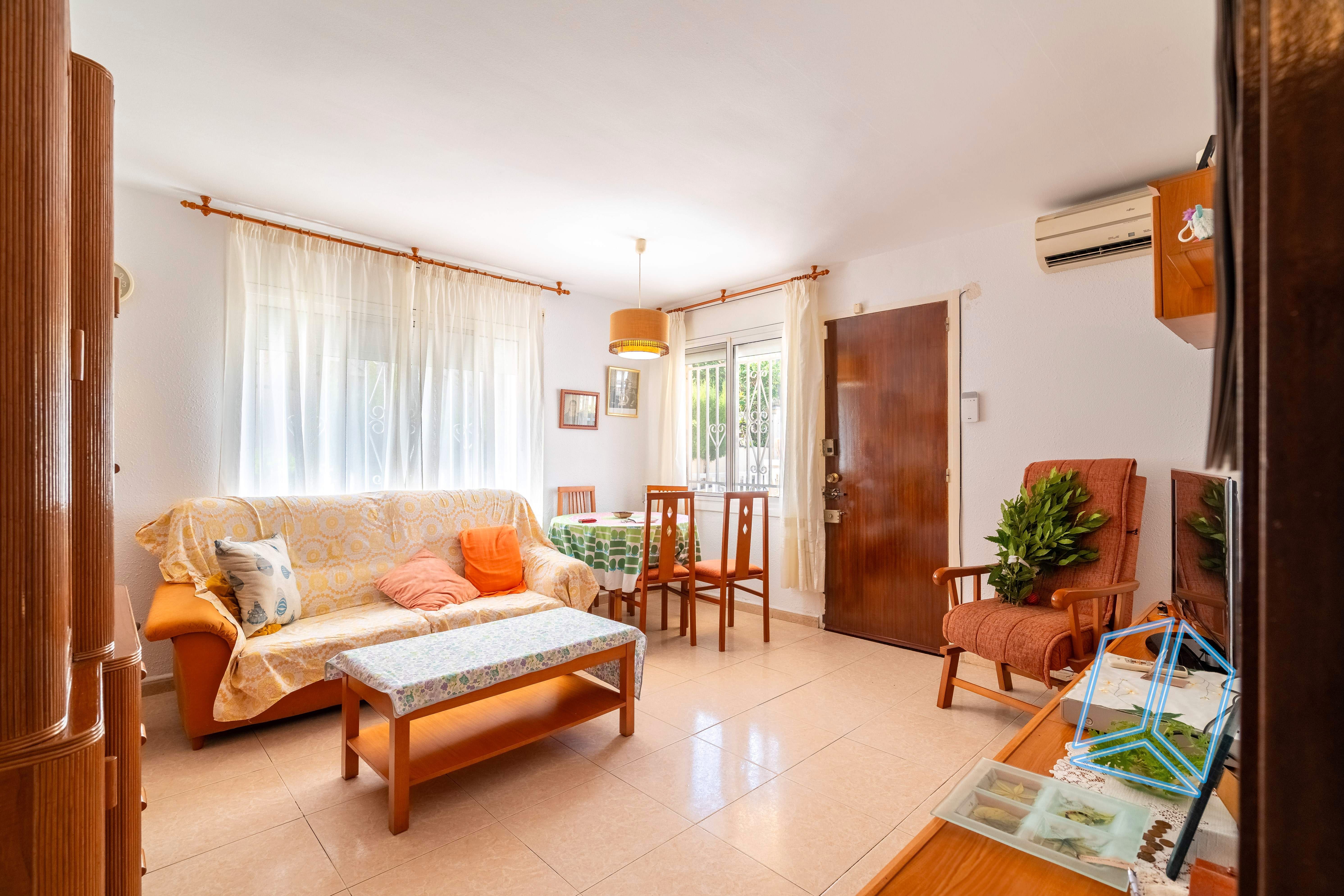 Sala d'estar de Pis en venda en Calafell amb Calefacció i Terrassa