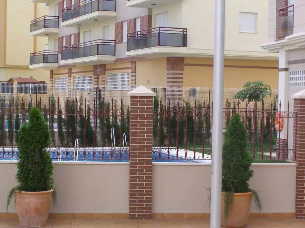 Piscina de Pis en venda en Vélez-Málaga amb Aire condicionat, Terrassa i Moblat