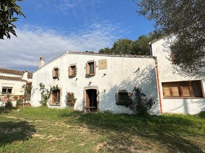 Exterior view of House or chalet for sale in Sant Iscle de Vallalta  with Swimming Pool