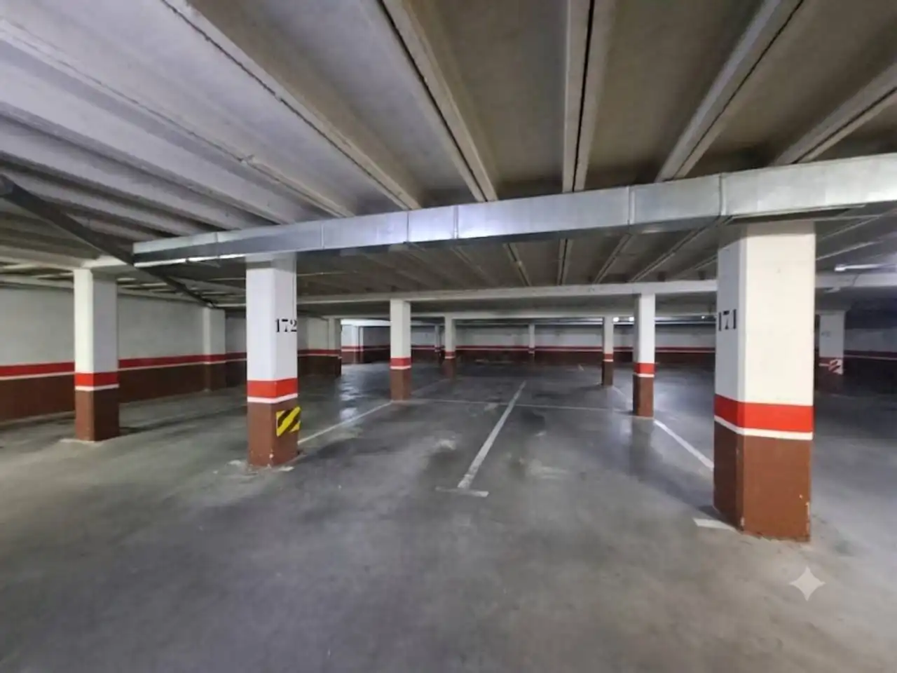 Parkplatz von Wohnung zur Miete in Burgos mit Heizung, Parkett und Terrasse