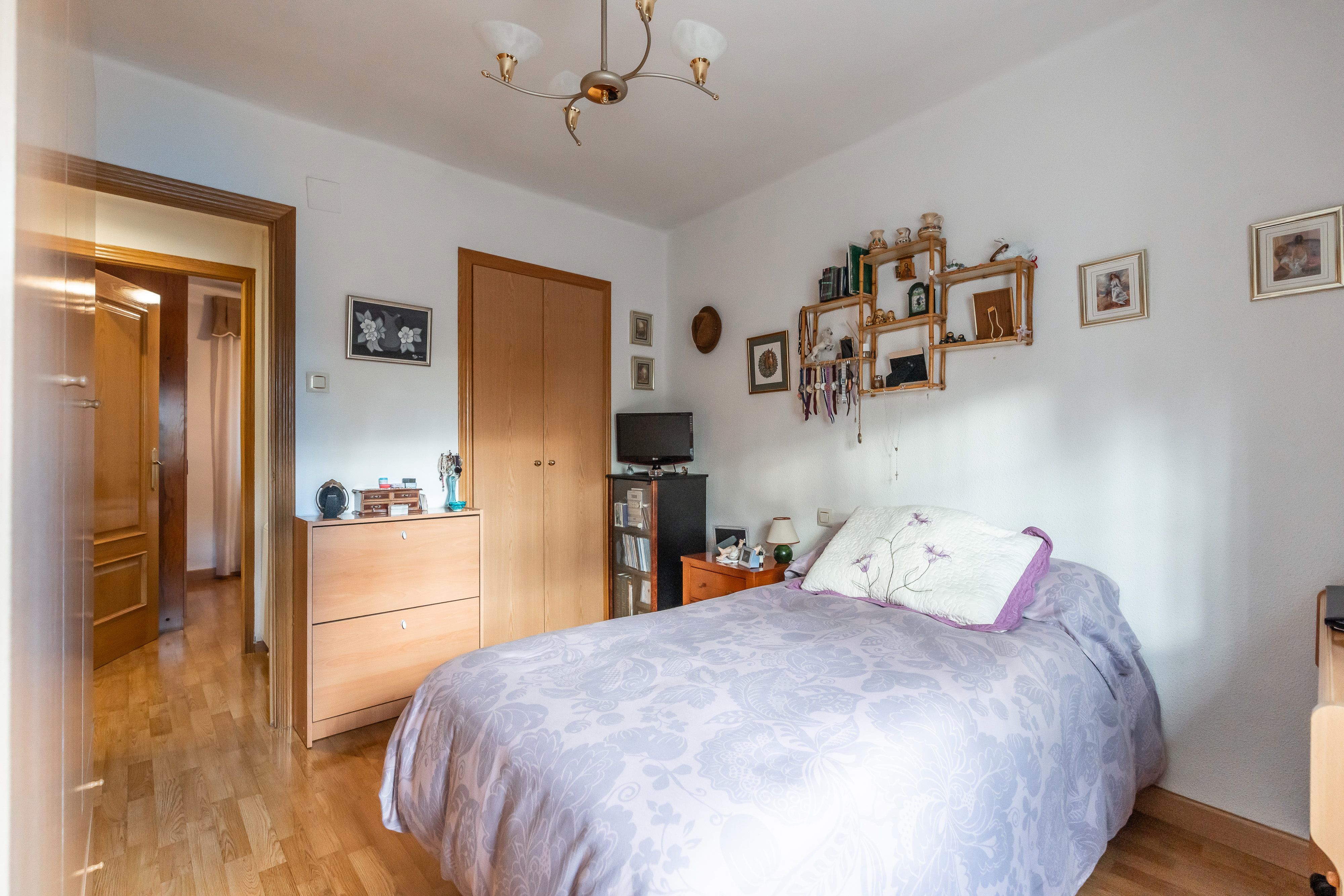 Habitación de Piso en venta en  Madrid Capital con Calefacción