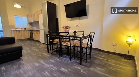 Photo 3 of Flat to rent in El Camp de l'Arpa del Clot, Barcelona