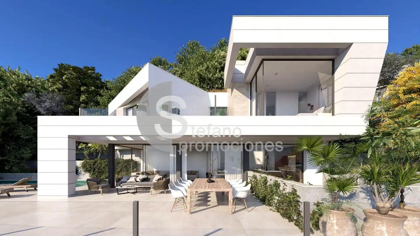 Terrassa de Casa o xalet en venda en Málaga amb Aire condicionat, Calefacció i Jardí privat