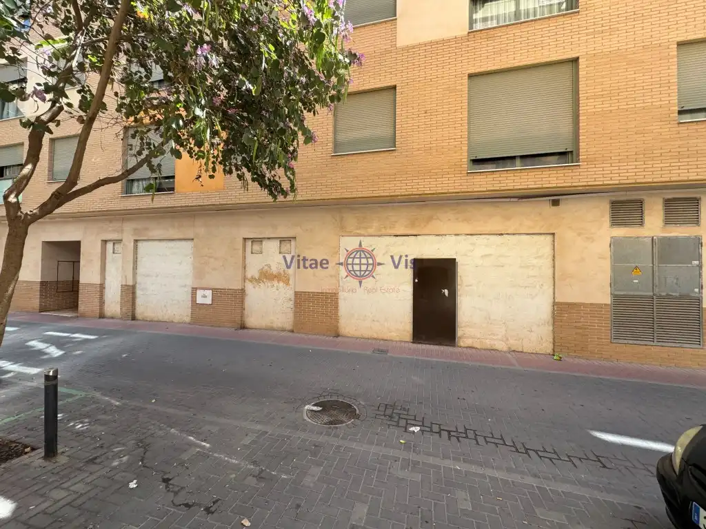 Local comercial en venta en Calle Castilla