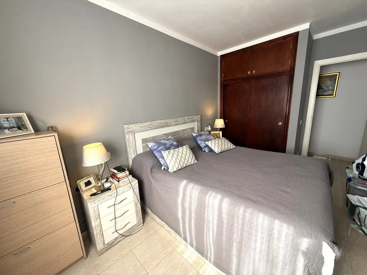 Schlafzimmer von Erdgeschoss zum Verkauf in Muro mit Abstellraum und Ofen