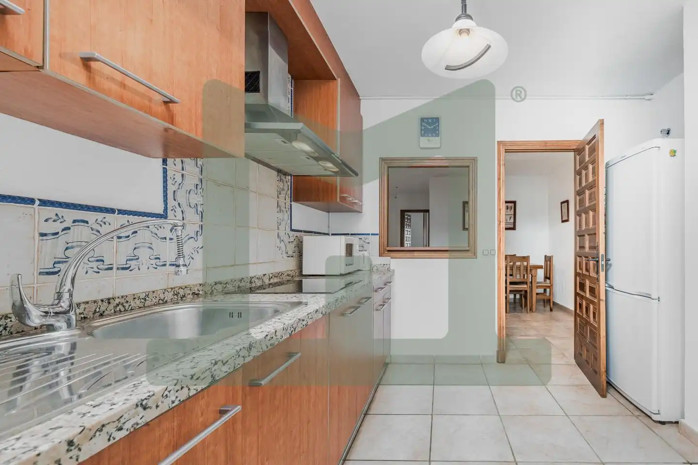 Küche von Wohnung zum Verkauf in Zahara de los Atunes mit Klimaanlage, Terrasse und Abstellraum