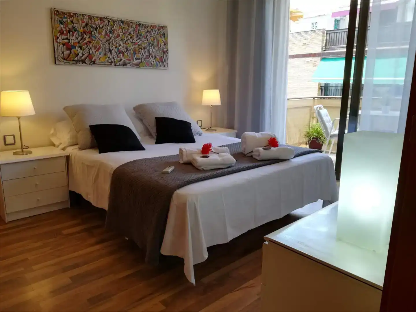 Dormitori de Pis de lloguer en Vilanova i la Geltrú amb Aire condicionat, Parquet i Moblat