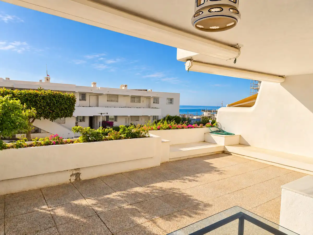 Terrace of Flat for sale in San Pedro de Alcántara