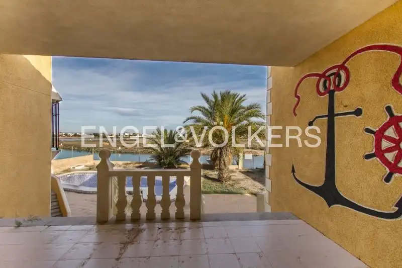 Terrasse von Country house zum Verkauf in La Manga del Mar Menor mit Heizung, Privatgarten und Terrasse