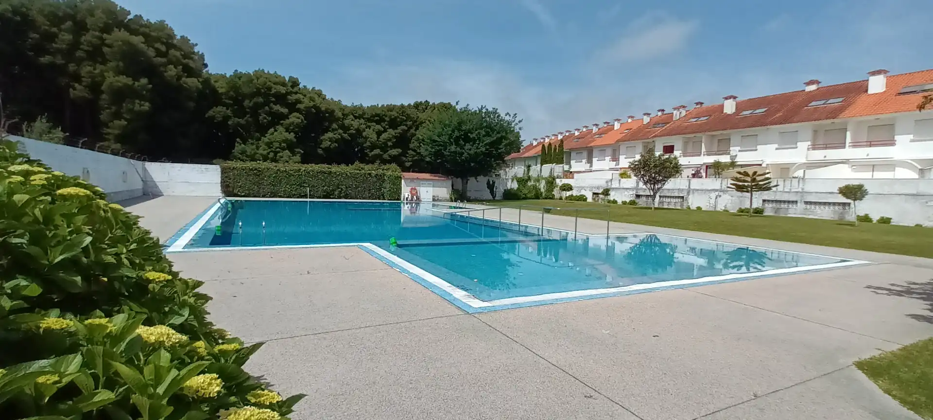 Piscina de Dúplex en venta en Sanxenxo con Terraza, Balcón y Piscina comunitaria