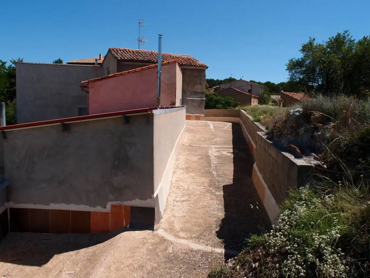 Exterior view of Houses for sale in Calatayud  with Heating
