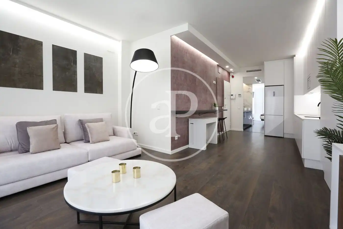 Appartamento con ascensore in affitto a Carrer de Buenos Aires