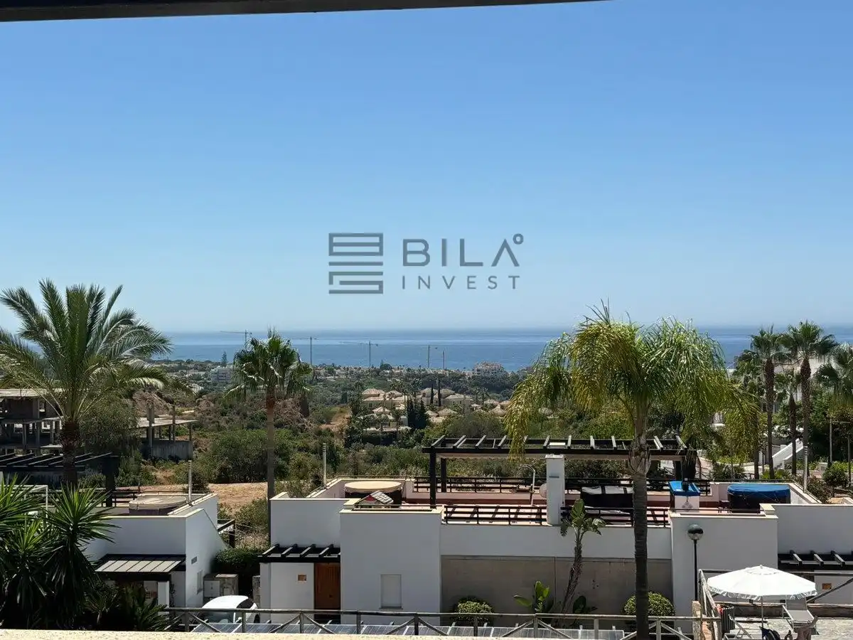 Vista exterior de Casa adosada en venta en Marbella con Aire acondicionado, Terraza y Trastero