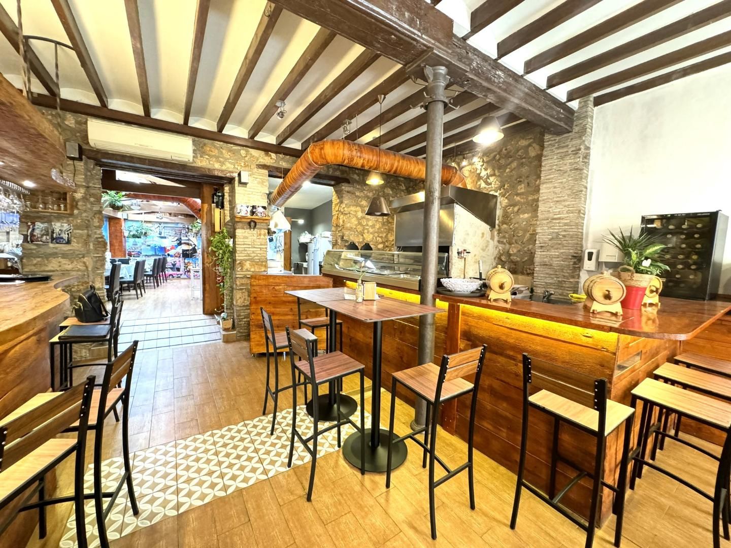 Local de lloguer a LORETO, 24, Centro Urbano
