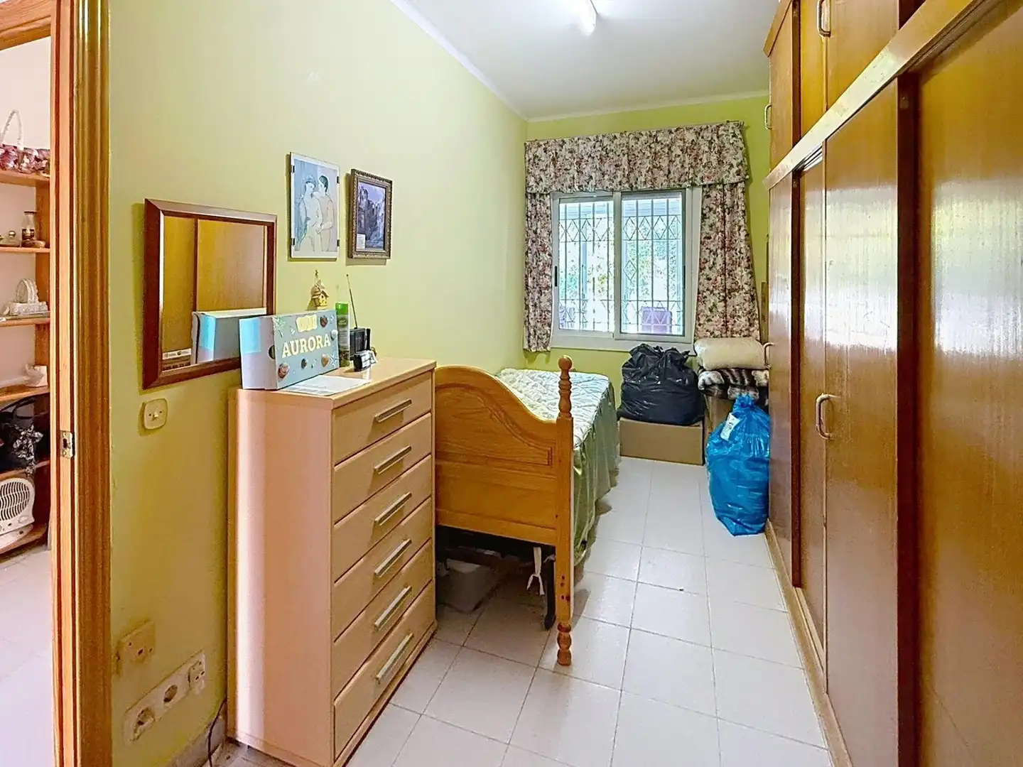 Schlafzimmer von Einfamilien-Reihenhaus zum Verkauf in El Vendrell mit Terrasse und Balkon