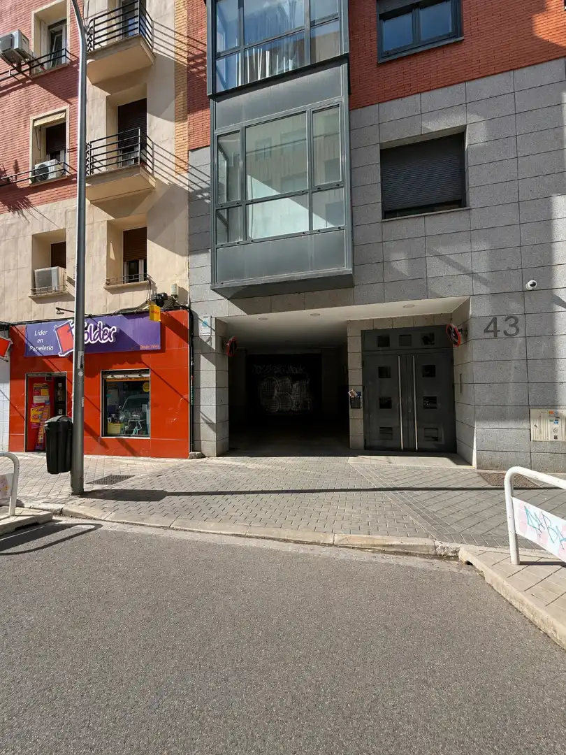 Garage for rent in Madrid