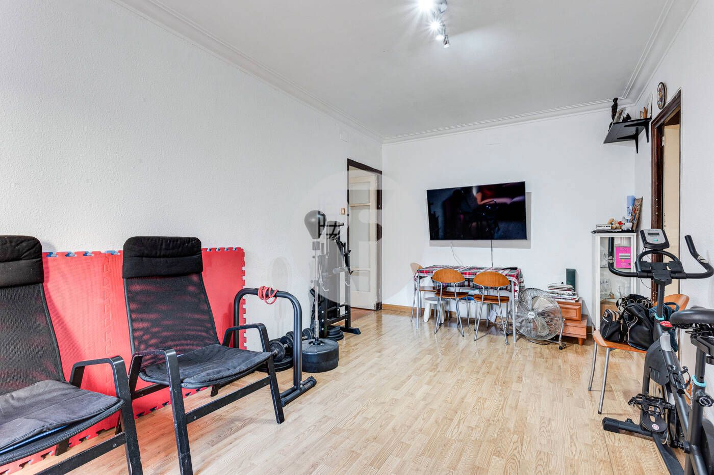 Living room of Flat for sale in L'Hospitalet de Llobregat