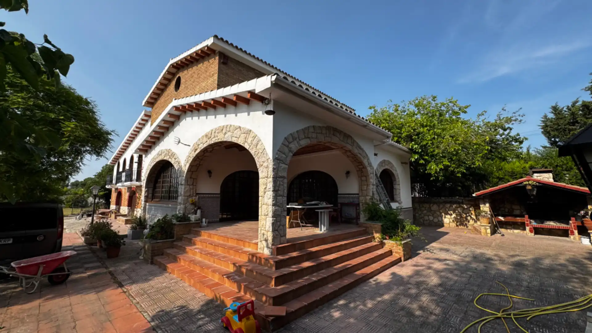 Vista exterior de Casa o xalet en venda en El Catllar  amb Calefacció, Jardí privat i Terrassa
