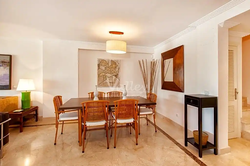 Comedor de Ático de alquiler en Sotogrande con Aire acondicionado, Calefacción y Terraza