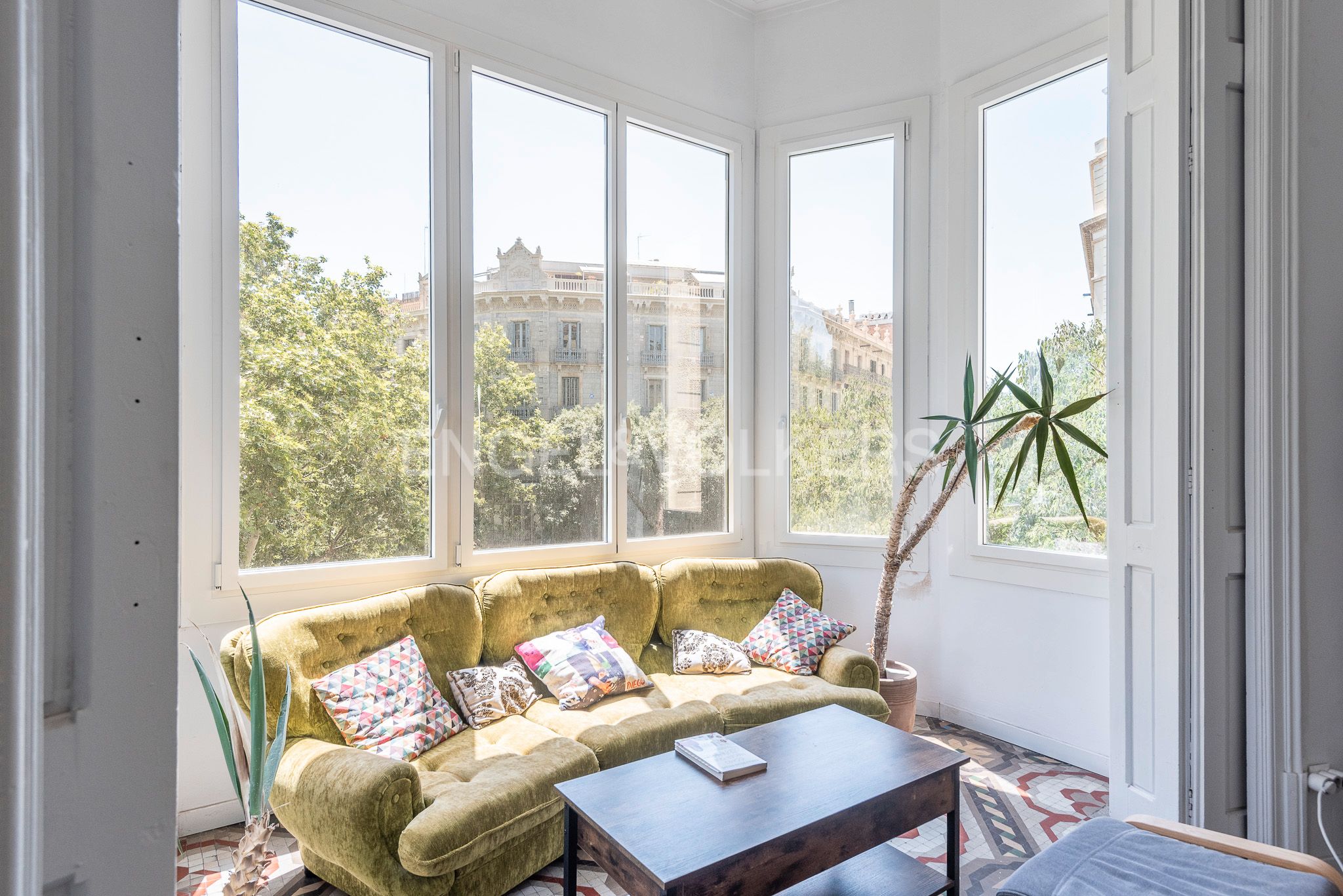 Vista exterior de Apartament en venda en  Barcelona Capital amb Aire condicionat, Calefacció i Balcó