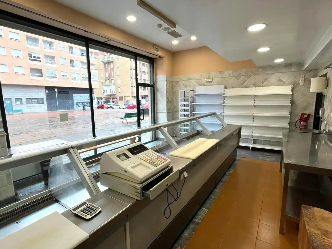 Local en venda en  Pamplona / Iruña