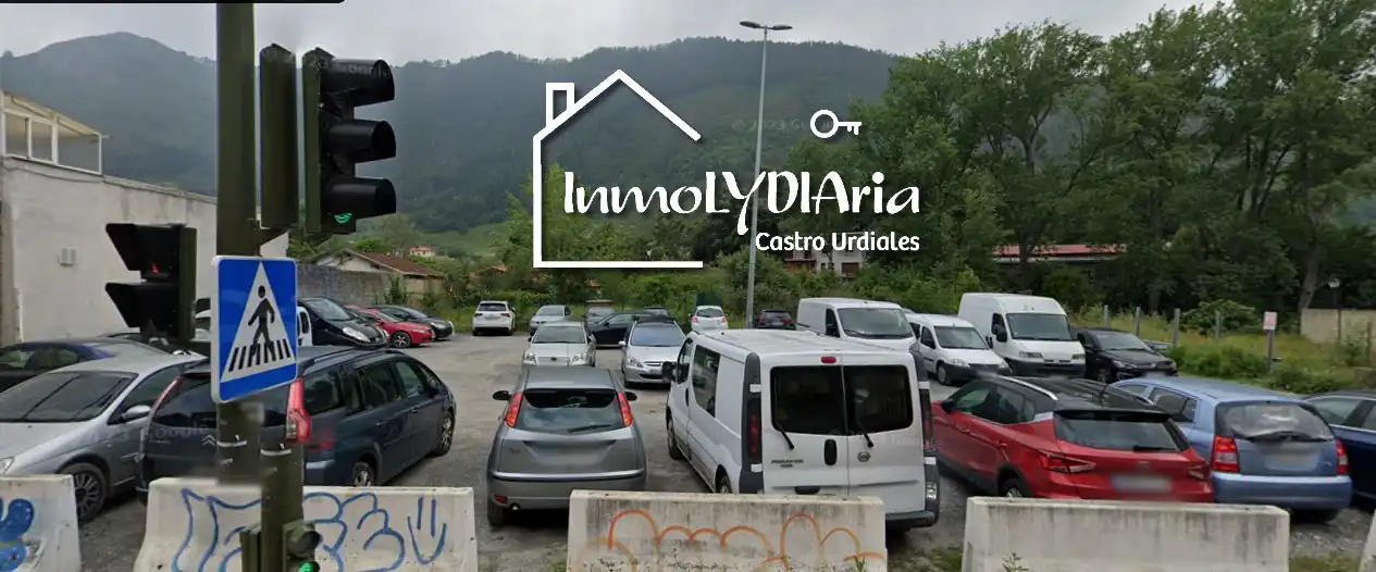 Parking de Piso en venta en Alonsotegi con Calefacción, Parquet y Amueblado