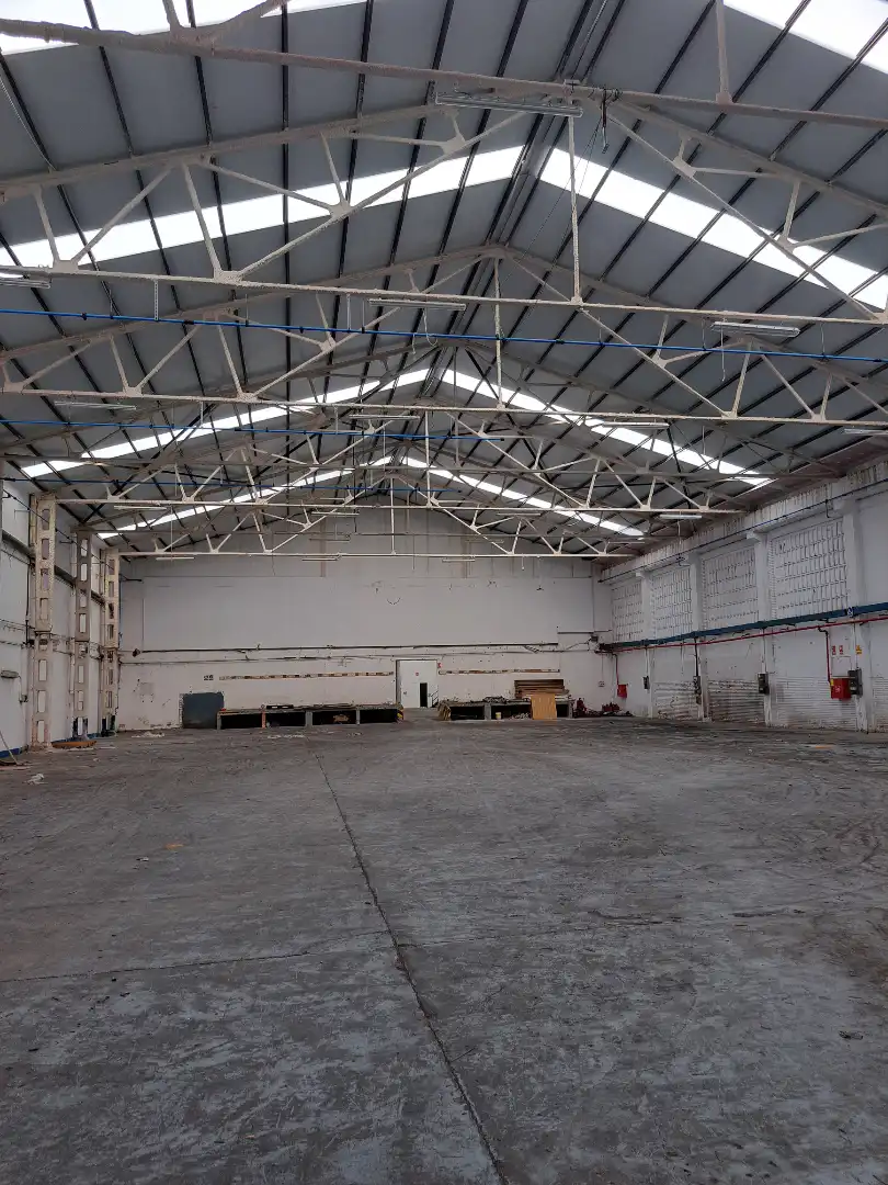 Nave industrial in affitto a Centre - Sant Josep - Sanfeliu