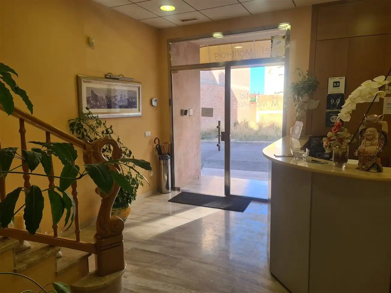 Edificio en venta en Mont-roig del Camp