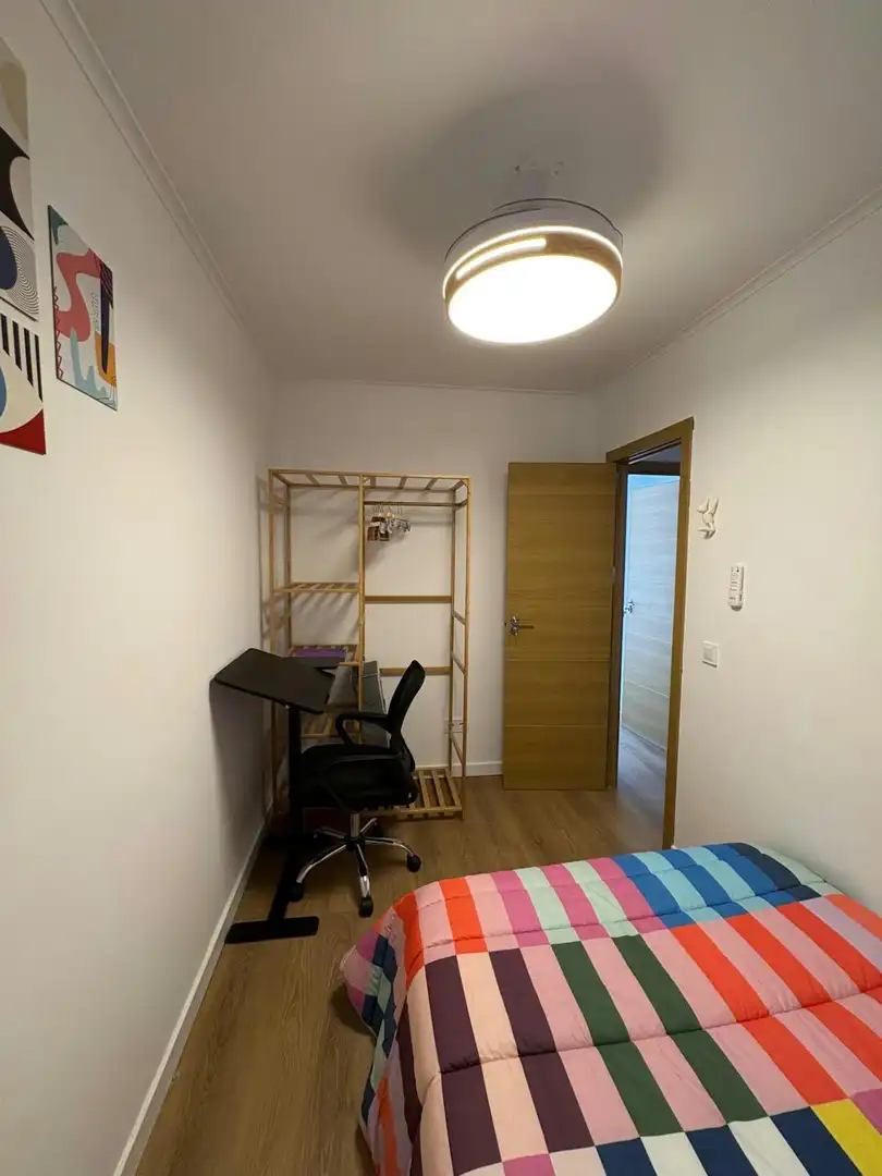 Schlafzimmer von Wohnung zur untervermieten in  Valencia Capital mit Waschmaschine