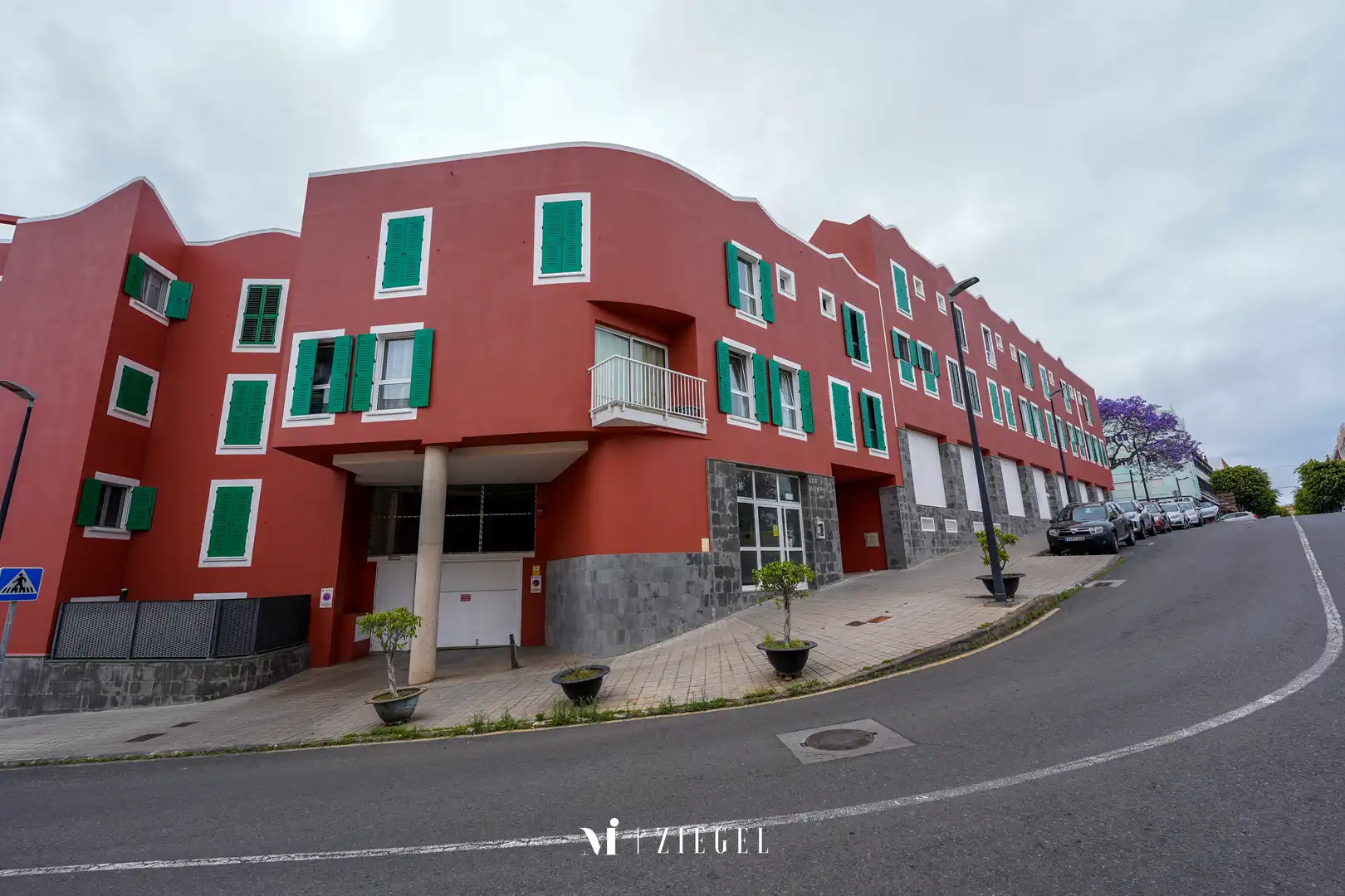 Vista exterior de Pis en venda en Arucas amb Terrassa, Traster i Balcó