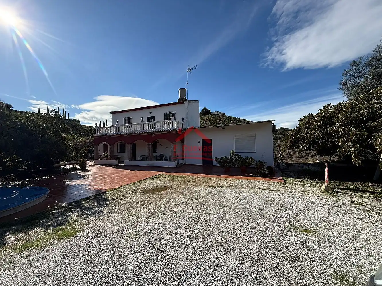 Vista exterior de Finca rústica en venda en Vélez-Málaga amb Terrassa i Piscina