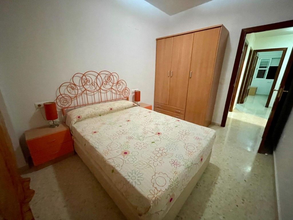 Bedroom of Flat for sale in Dos Hermanas