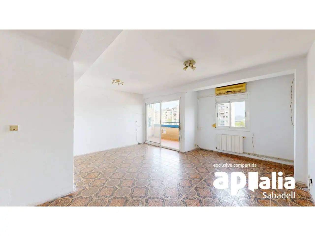Piso con terraza en venta en Avenida Costa Brava 16, imagen 10