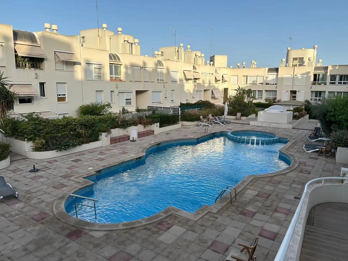 Schwimmbecken von Wohnung zum Verkauf in  Palma de Mallorca mit Klimaanlage, Heizung und Parkett