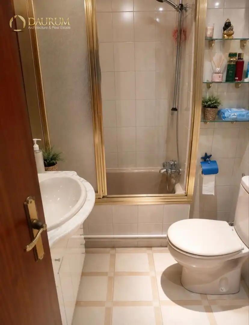 Piso con ascensor en venta en Fernando Diaz de Mendoza, imagen 10