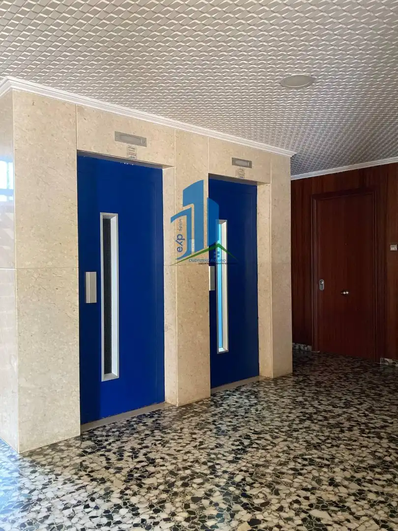 Piso en venta en Sueca con Terraza, Trastero y Piscina comunitaria