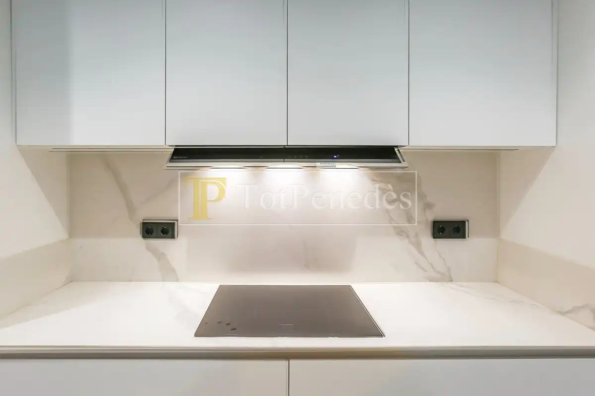 Cocina de Planta baja en venta en Vilanova i la Geltrú con Aire acondicionado y Calefacción