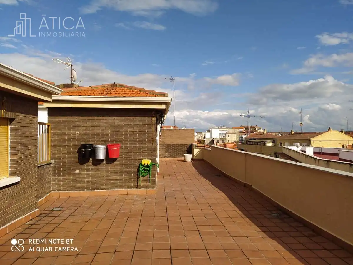 Àtic amb ascensor de lloguer a San Bernardo - Carmelitas - Campus, imagen 18