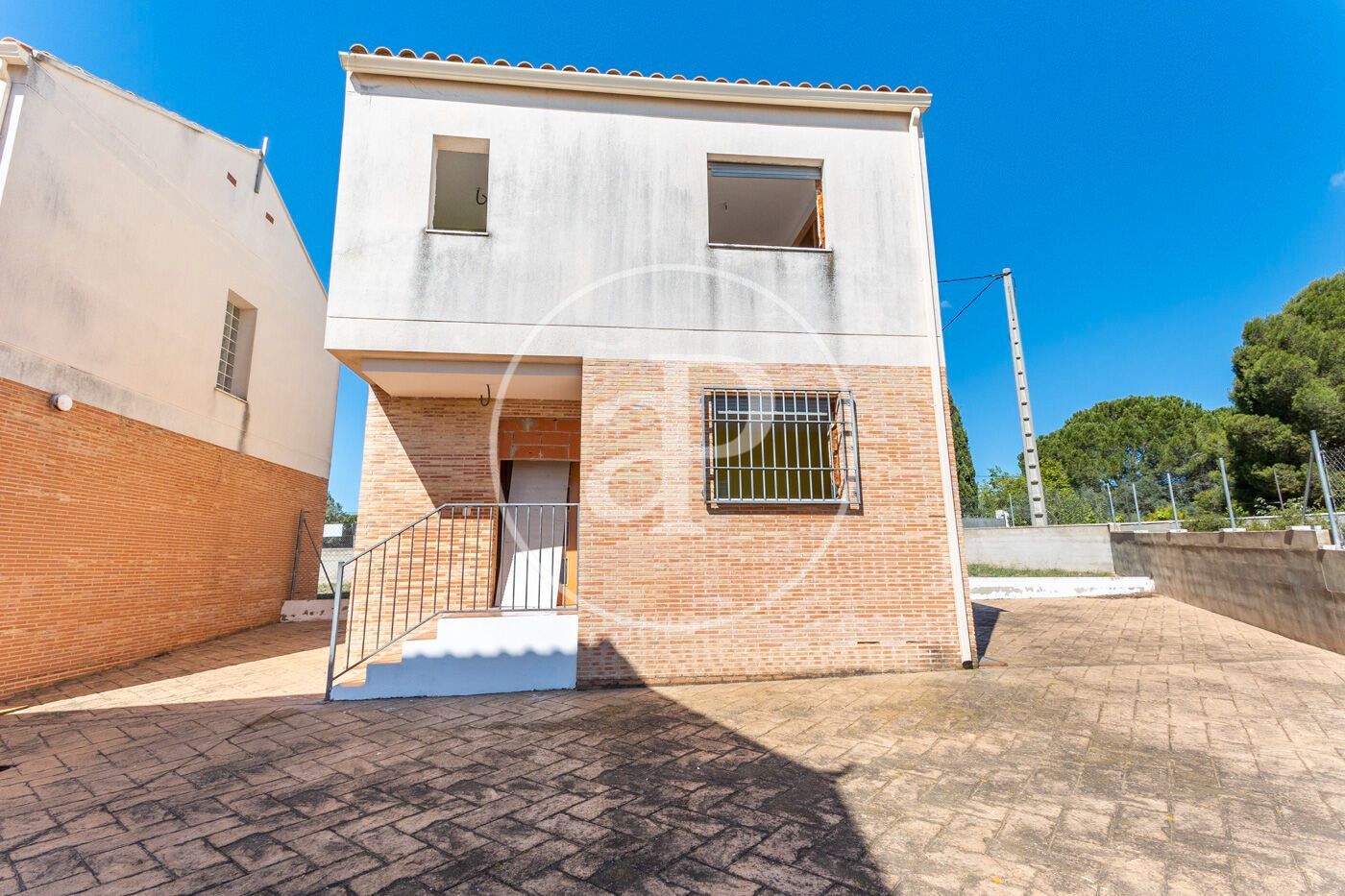 Vista exterior de Casa o xalet en venda en Turís amb Jardí privat i Terrassa