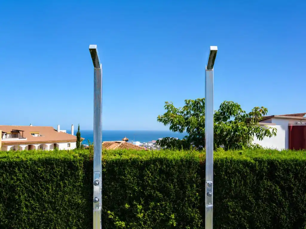 Vista exterior de Casa adosada en venta en Benalmádena con Aire acondicionado, Jardín privado y Amueblado