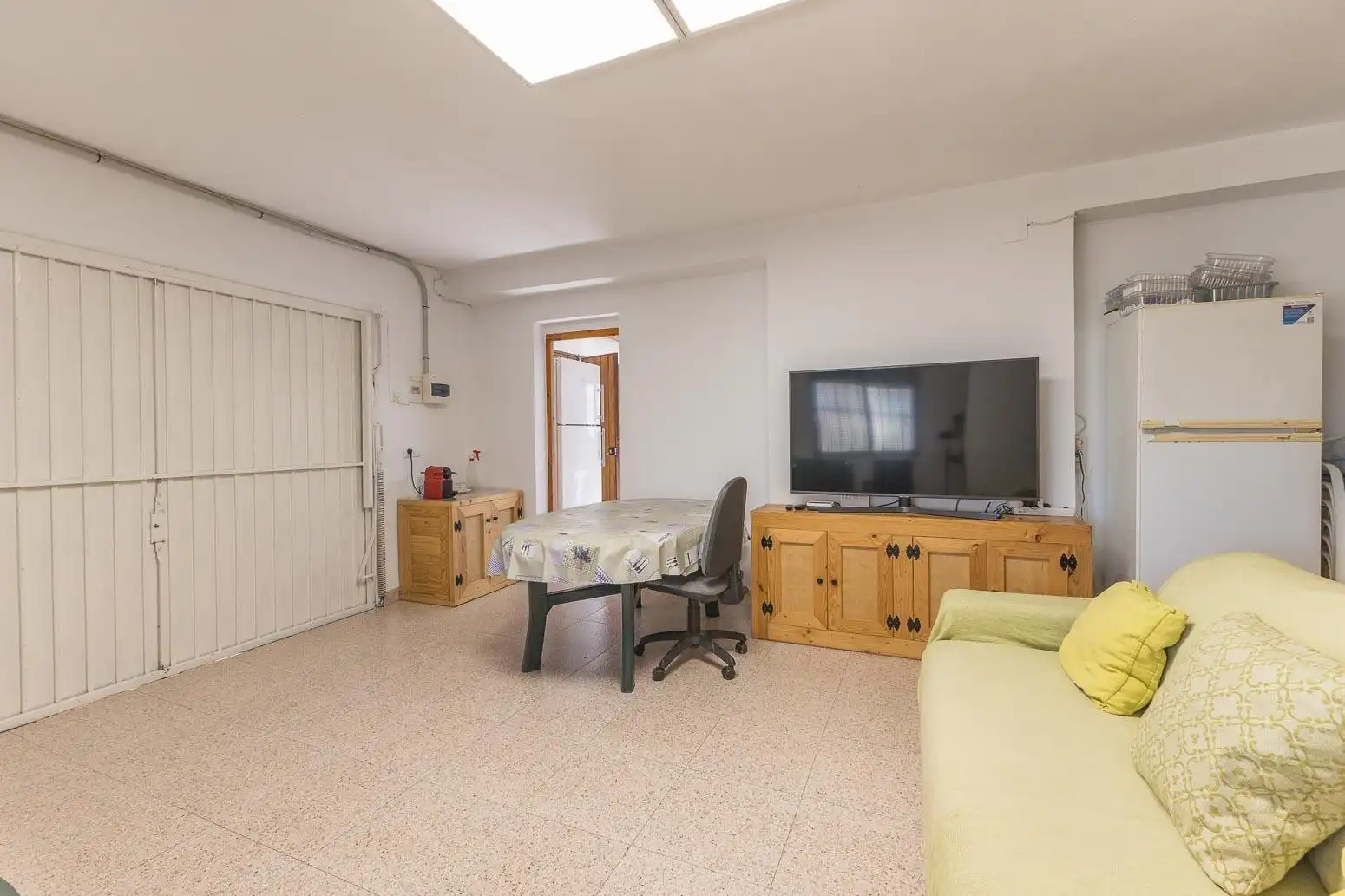 Sala de estar de Casa o chalet en venta en La Pobla de Vallbona con Aire acondicionado, Calefacción y Jardín privado