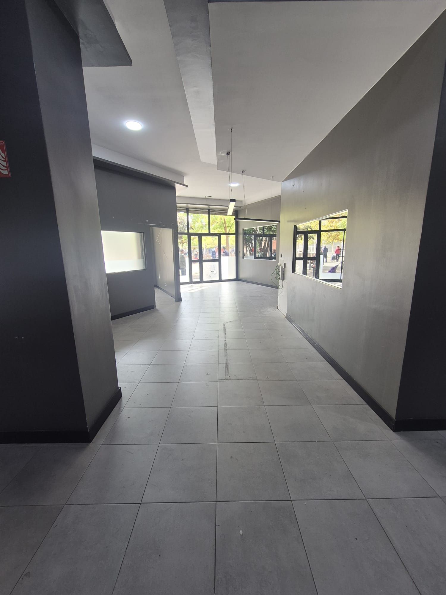 Local de lloguer en L'Hospitalet de Llobregat