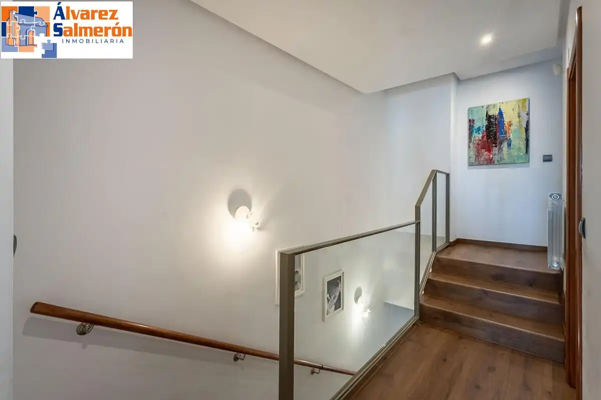 Detached homes for sale in Granada
