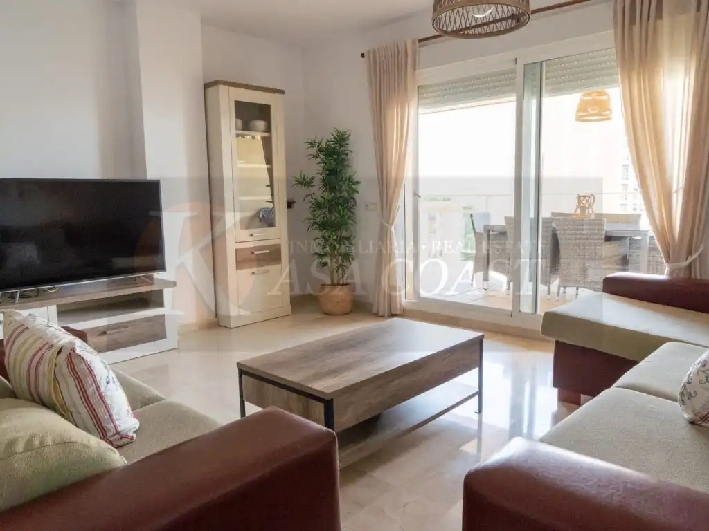 Sala de estar de Piso en venta en Fuengirola con Aire acondicionado, Jardín privado y Terraza