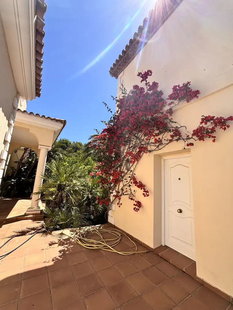 Casa amb terrassa en venda a Altos de Estepona, imagen 8