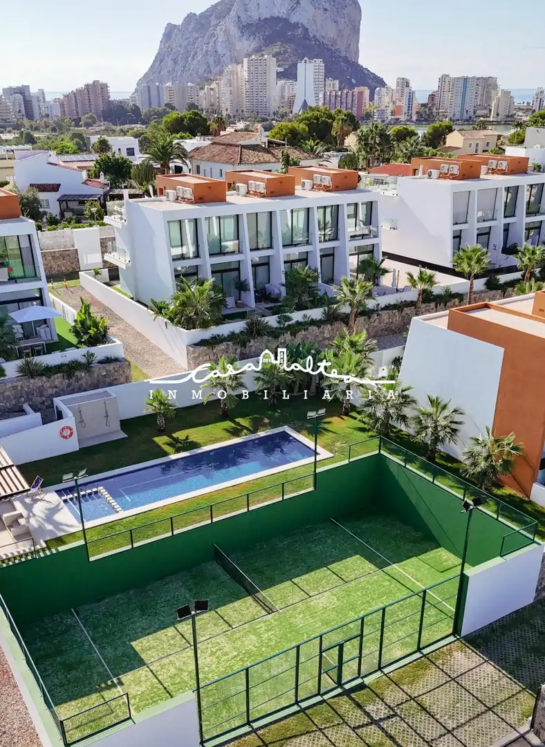 Exterior view of Detached homes for sale in Calpe / Calp  with Air Conditioner, Private garden and Terrace