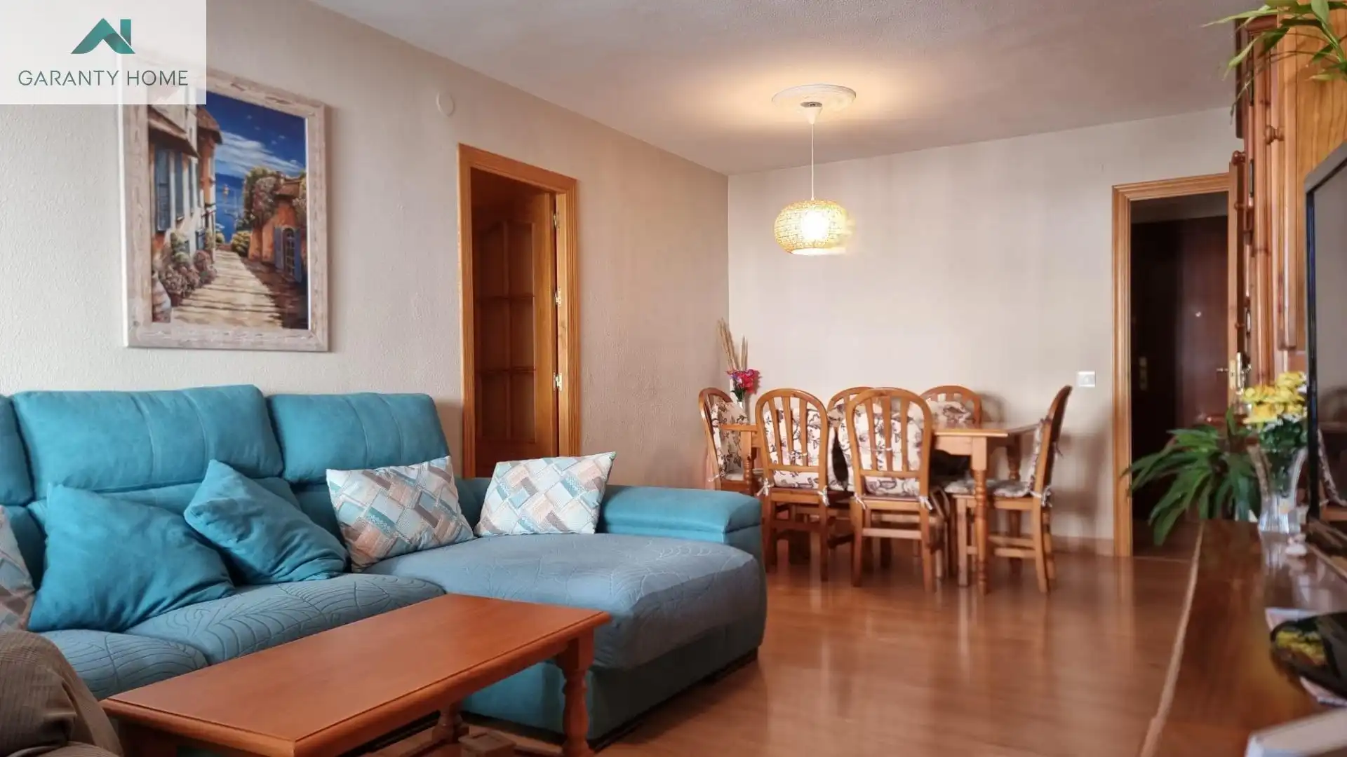 Sala d'estar de Pis en venda en Benalmádena amb Jardí privat, Terrassa i Moblat