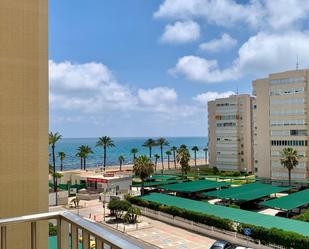 Vista exterior de Apartament de lloguer en Alicante / Alacant amb Terrassa i Piscina comunitària