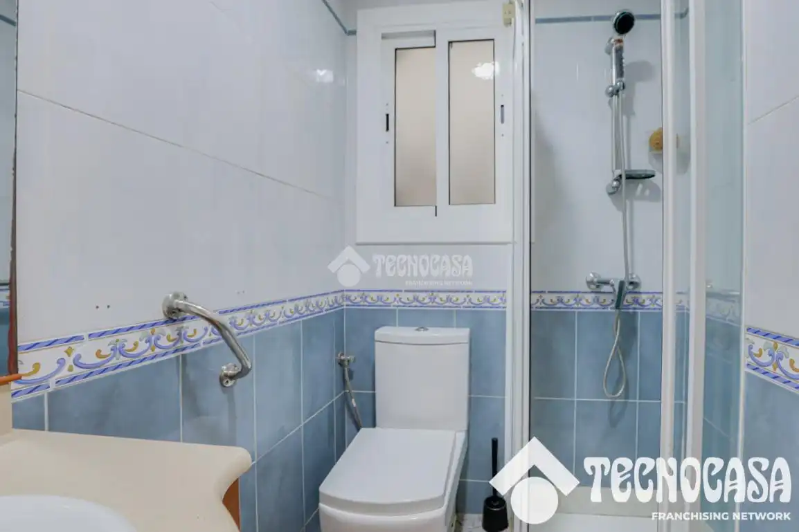 Baño de Piso en venta en Santa Coloma de Gramenet