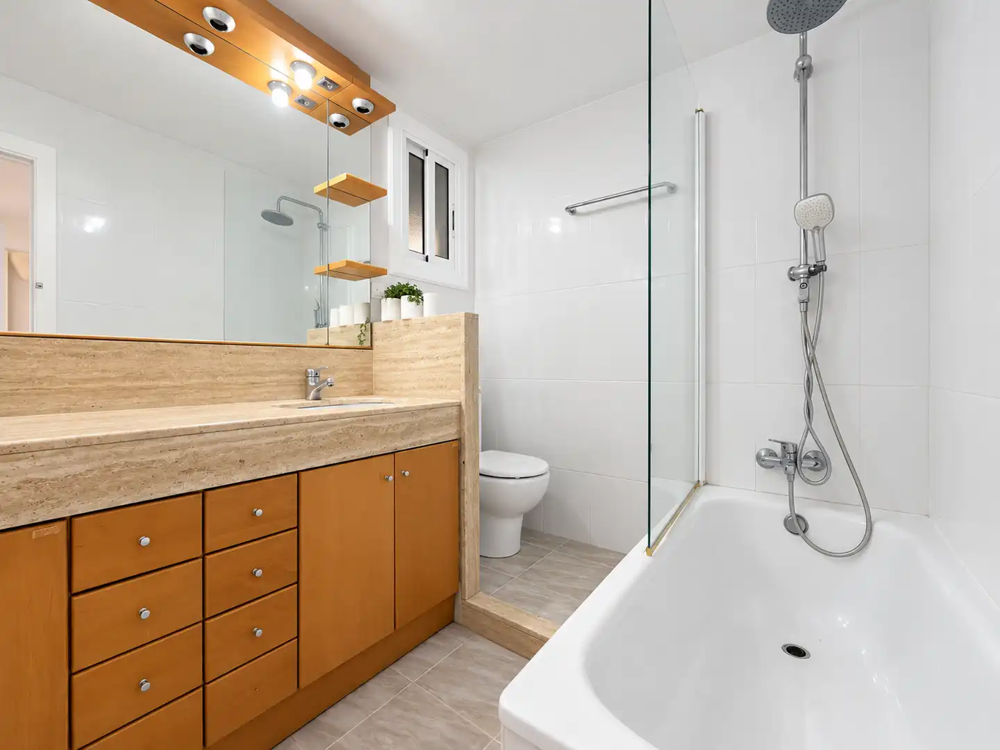 Piso con ascensor en venta en Carrer del Mas Casanovas, imagen 6